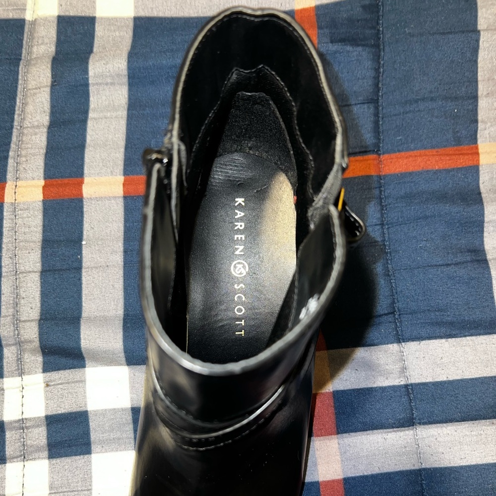 Karen Scott Falonn Ankle Boots - Picture 7 of 11